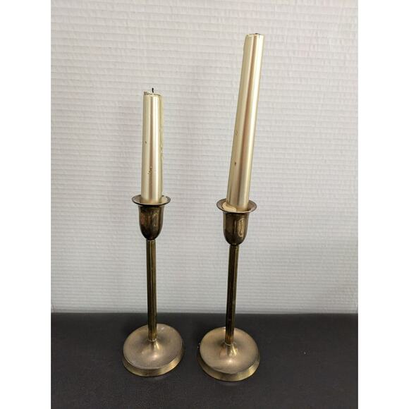 Pair of VTG CENTURY Solid Brass Candle sticks Holders w/Candle made in India - Picture 3 of 5